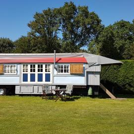 Zigeuner wagen, hotel in Oostvoorne