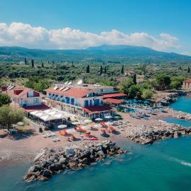 Aggelos Hotel, hotell i Agios Andreas Messinias