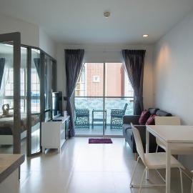 Grandblue Condo by malai, hotel sa Mae Pim