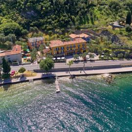 Albergo Del Garda, hotel v destinaci Torri del Benaco