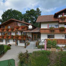 Pension Weiß: Hohenwarth şehrinde bir otel