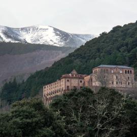 MONASTERIO de SANTA MARÍA DE VALVANERA: Anguiano'da bir otel