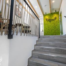 Pokoje hotelowe Nad jeziorem Jelen – hotel w mieście Bytów