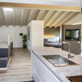 Sofi apartment, hotel in Chiavenna