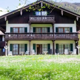 Hotel Bachmair Alpina, hotelli kohteessa Rottach-Egern