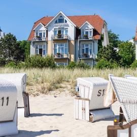 Strandhotel Möwe – hotel w mieście Bansin