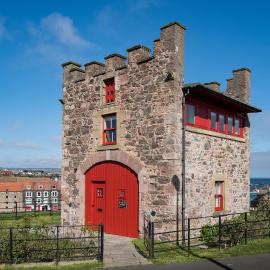 Nisbet's Tower, hotel a Eyemouth