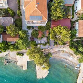 Villa Vicko, hotel in Starigrad