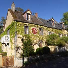 Chambres d'Hotes à La Chandelle, Hotel in Épiry