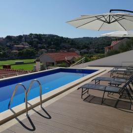 Apartments Ivana, Hotel in Postira
