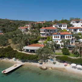 Diplomats' Holidays, hotel em Chorto