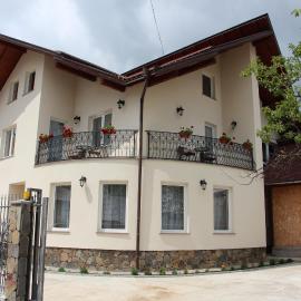 Popasul Călătorului, khách sạn ở Moisei