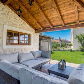 House for Rent Leila
