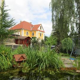 Fara Choustníkovo Hradiště, hotel in Choustníkovo Hradiště