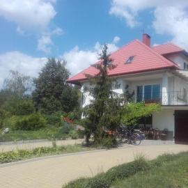 Dom w Zielonej Dolinie, hotel a Dwikozy