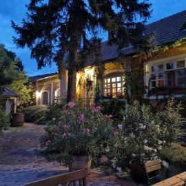 Villa-Magdi Vendégház, hotel in Révfülöp