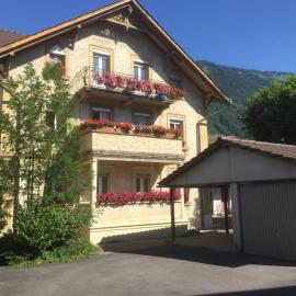 Walters Hostel Interlaken، فندق في إنترلاكن