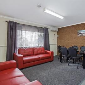 Warrnambool Motel and Holiday Park, khách sạn ở Warrnambool