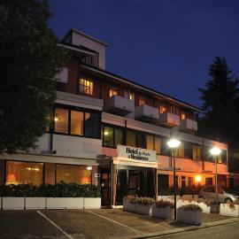 Hotel & Residence Dei Duchi, ξενοδοχείο στο Ουρμπίνο
