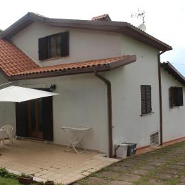 Appartamento nella campagna romana, Hotel in San Cesareo