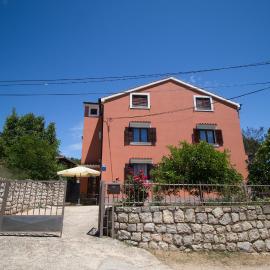 Apartments Nusret, hotel a Čunski