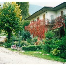 Rivodutri에 위치한 호텔 Albergo-Ristorante"Parco alle Noci"tra la Cascata delle Marmore,Labro e valle Santa di S Francesco