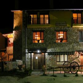 Hotel Rural La Dehesilla、Barajas de Gredosのホテル