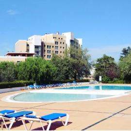 Lisbon Relax Pool Apartment - Free Parking Garage, khách sạn ở Lisboa