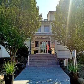 Hotel Weissach Am Neuenbühl, hotell i Weissach