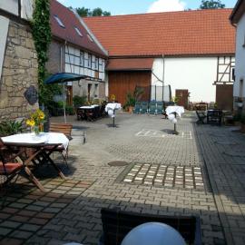 Gutshof Großheringen - Ferienwohnung 4 Personen, hotel v destinaci Großheringen