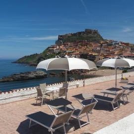Hotel Meli, hotelli kohteessa Castelsardo