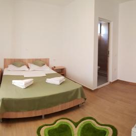 Casa Enka、トゥズラのホテル