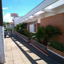 Hotel Avenida, מלון בJacarèzinho