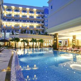 LK Miracle Suite - SHA Extra Plus, hotel in Pattaya South