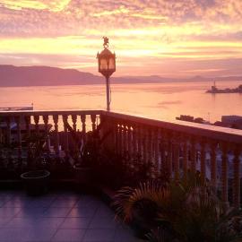 Melissa Palace Hotel and Karaoke, hotel in Parapat
