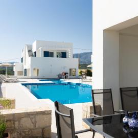 Viesnīca Triton Sea View Villa pilsētā Georgiupole