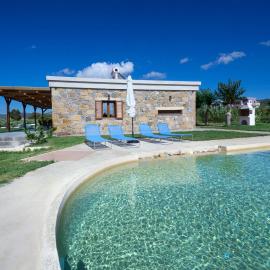 Iridanos Villa