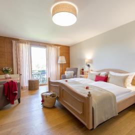 Hotel Sankt Leonhard - Dein Wohlfühlort zum Loslassen und Kraftschöpfen, hotel u gradu 'Bad Birnbach'