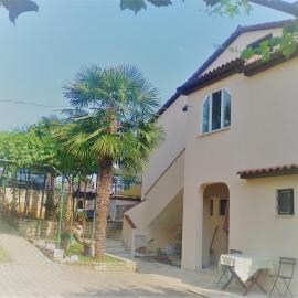 Apartments Folo, hotel en Tar
