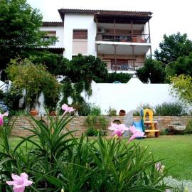 Villa Sofia, hotel i Marathos