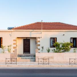 Femina, hotel in Pírgos Psilonérou