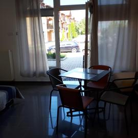 Kertvárosi Apartman II, hotel in Tiszaújváros
