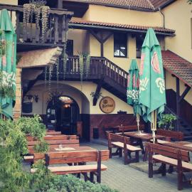 Hotel U Dvou medvídků – hotel w mieście Chomutov