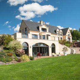 Le Domaine Des Chevaliers De Malte, hotel u gradu Villedieu-les-Poëles