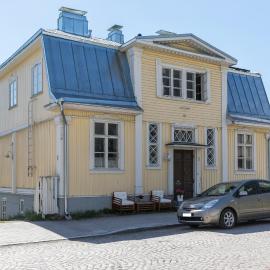 Matin ja Maijan Majatalo, hótel í Hämeenlinna