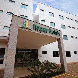 Impar Suites Barao de Cocais, готель у місті Баран-ді-Кокайс