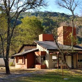 Cabañas Canto a Jujuy- acceso privado al Rio, hotel di Yala