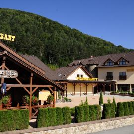 Viesnīca Country Saloon Belá pilsētā Bela