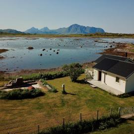 Bird View Lofoten, hotel di Bøstad