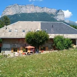 Ferme familiale chez Lili, hotel in Alex